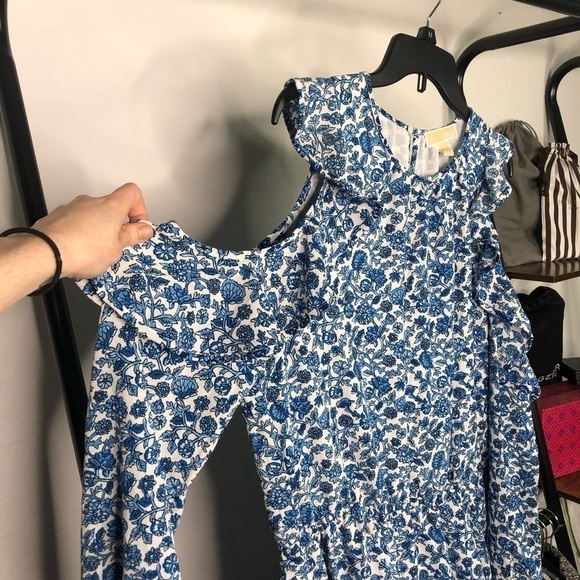 MICHAEL Michael Kors Cold Ruffle Shoulder Blue Floral China Print Ditsy Dress - Picture 2 of 9